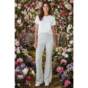 NWT Judy Blue High Waist Super Flare 7/28 White Blue Pinstripe Pant Boho Casual